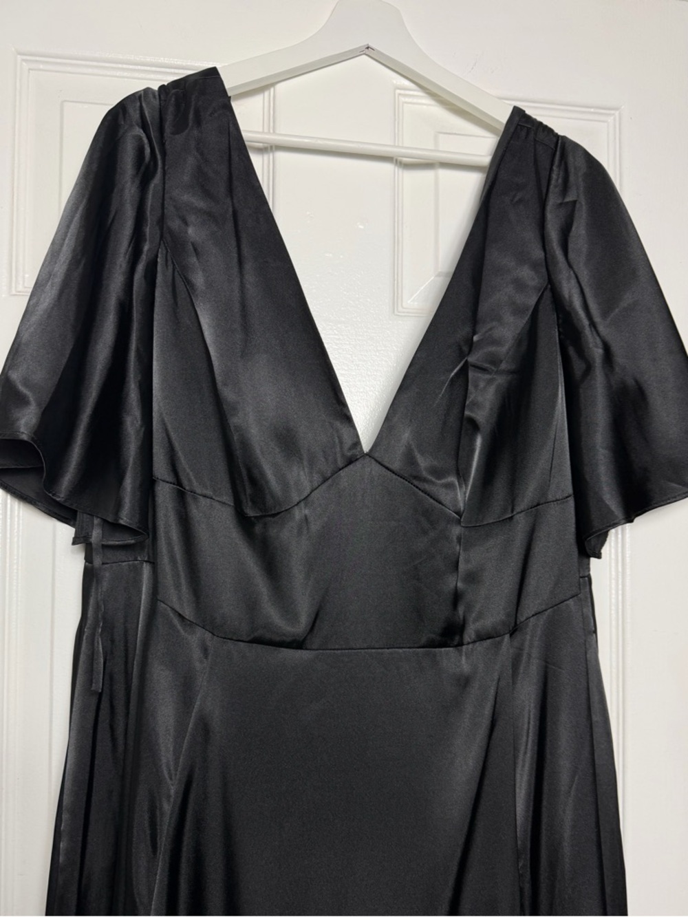 GALINA SIGNATURE Charmeuse Flutter-Sleeve A-Line Dress - Picture 5 of 9
